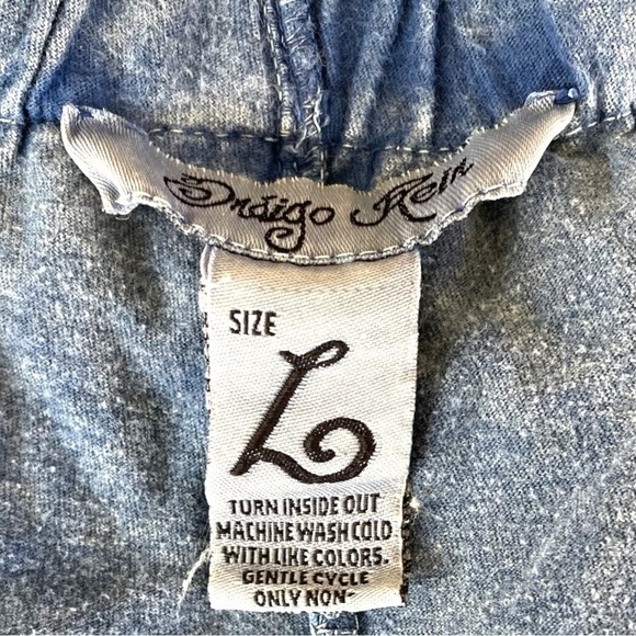 Indigo Rein lace shorts, size Large, fully lined, very good condition, - Picture 4 of 4